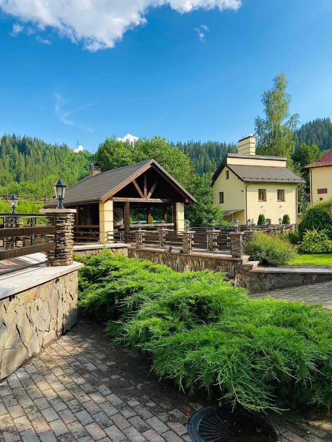 Gerdan Hotel Yaremche Exterior foto