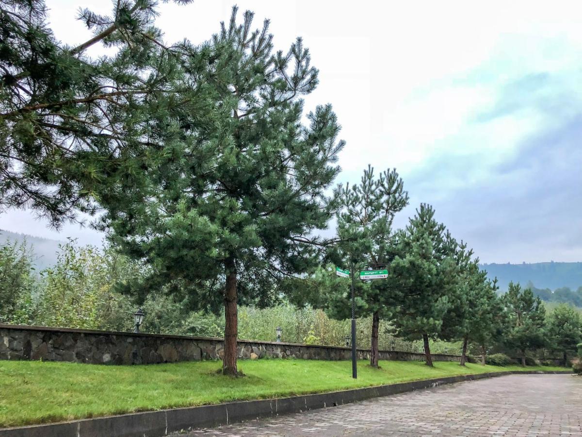 Gerdan Hotel Yaremche Exterior foto